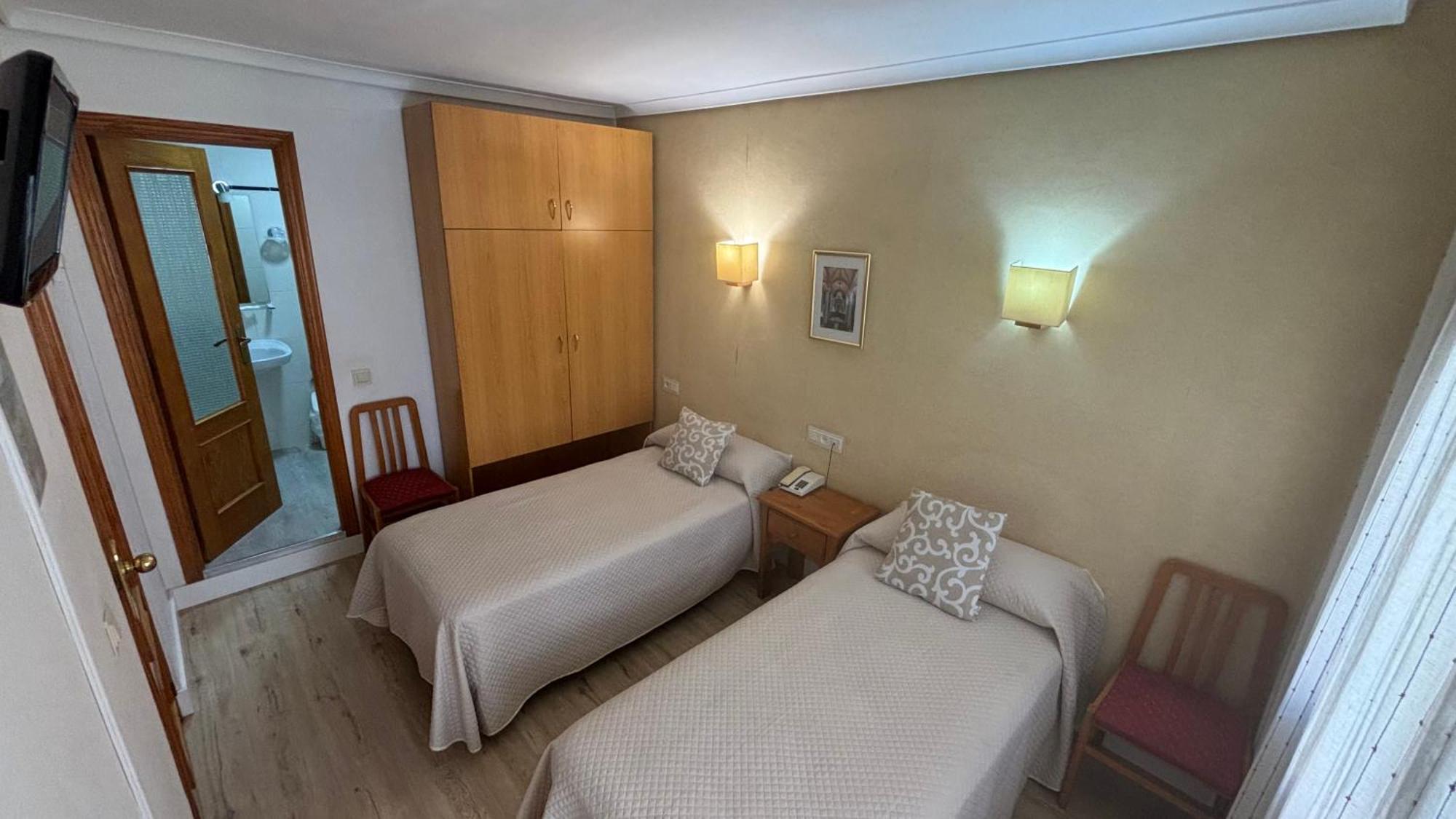 Hostal Atienzar Albacete Eksteriør billede